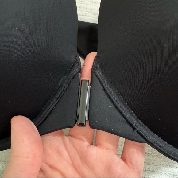 Torrid NWT T Shirt Lightly Lined Smooth Underwire Bra - Picture 5 of 7